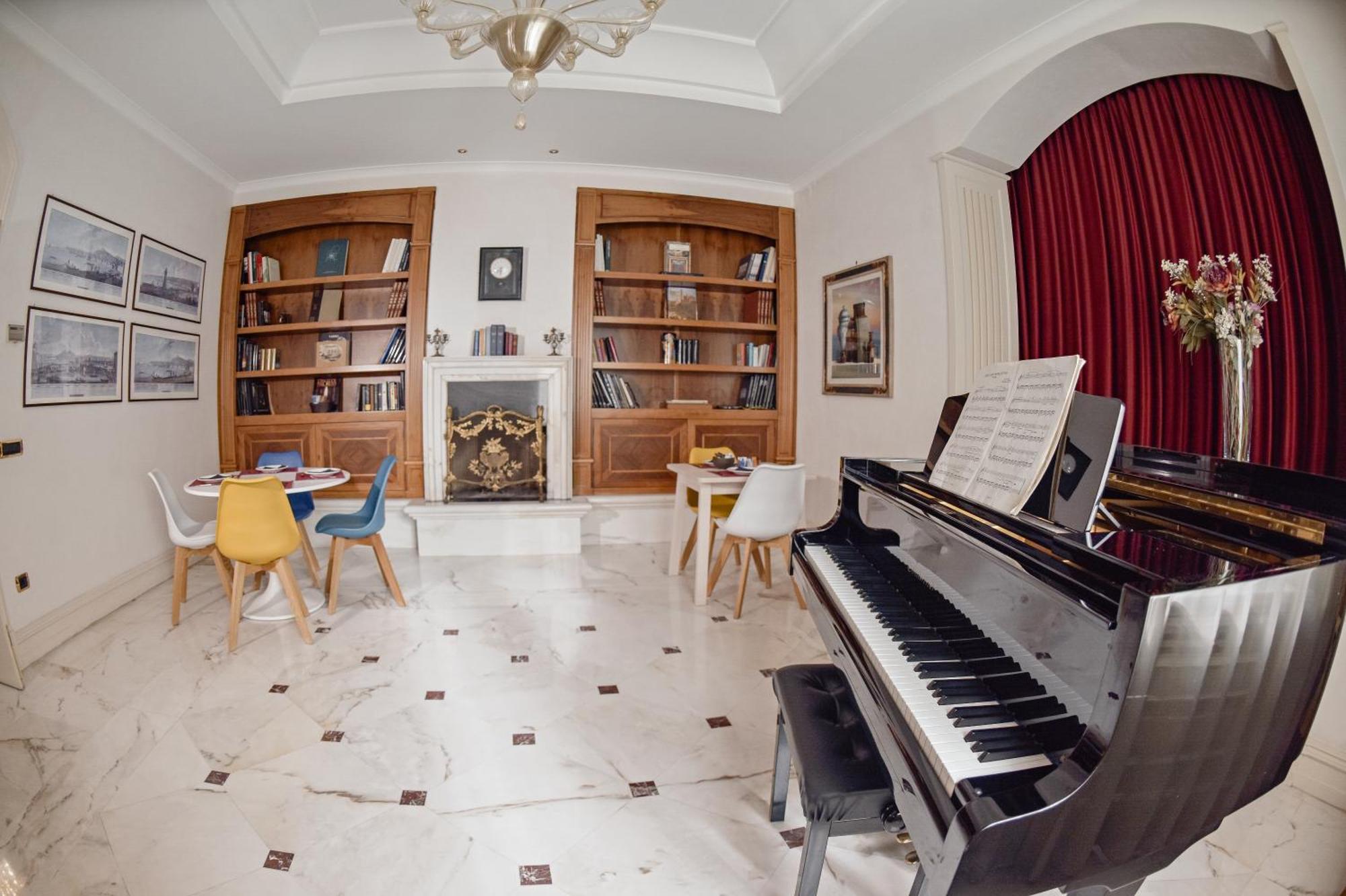 Al Centro Luxury Home Caserta Luaran gambar